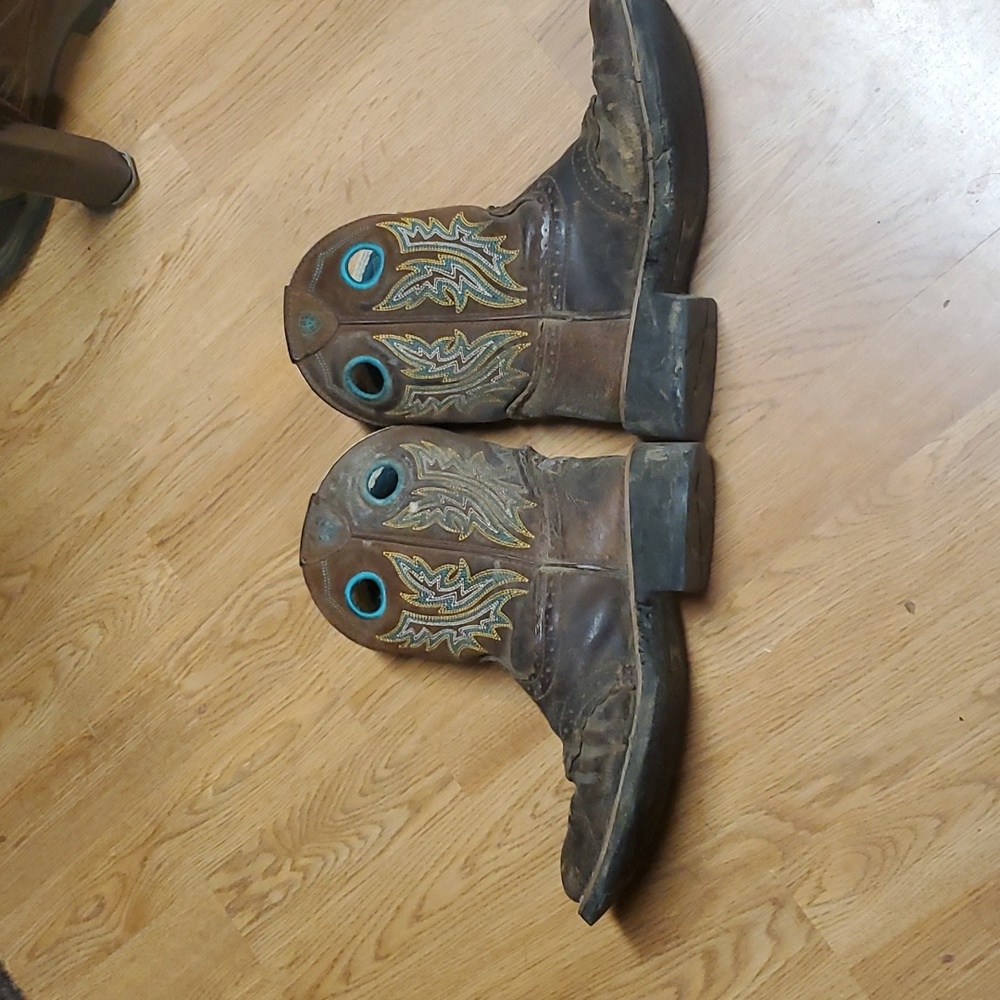 Ariat fat babies
